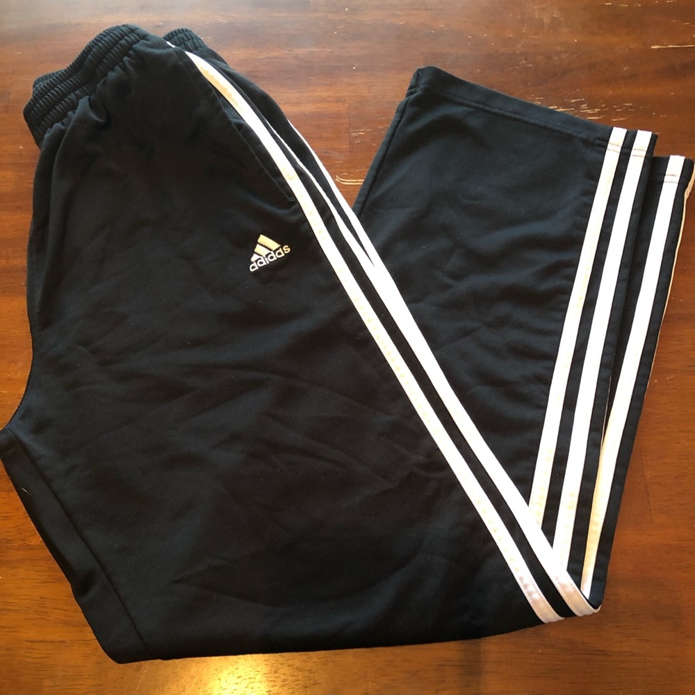 Women’s athletic pants